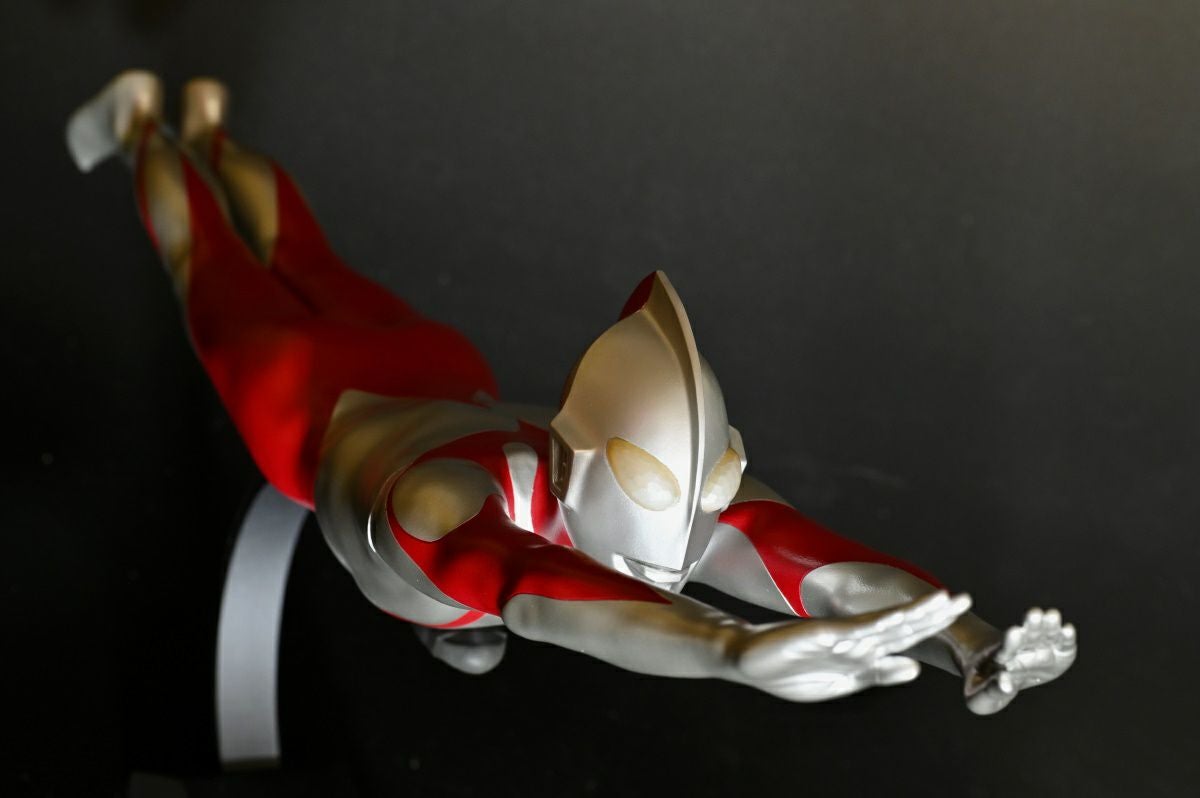 Mega Sofubi Ultraman "Shin Ultraman" Flight Form