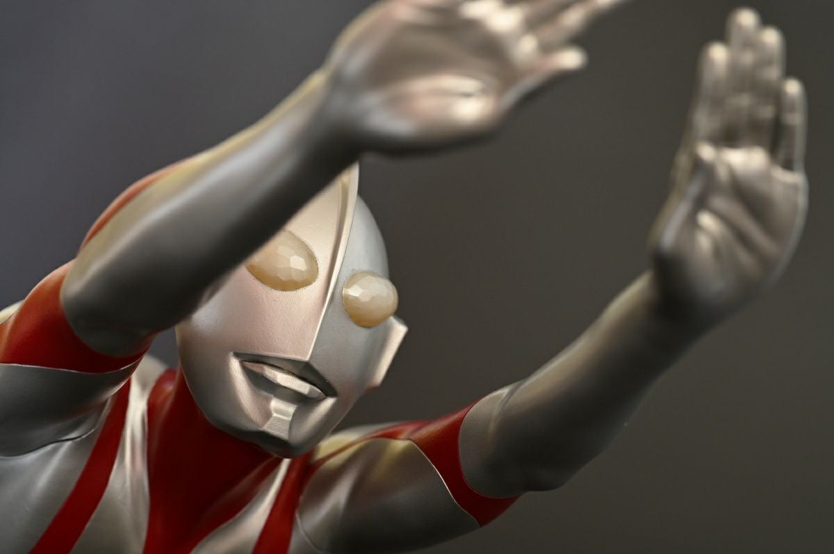 Mega Sofubi Ultraman "Shin Ultraman" Flight Form