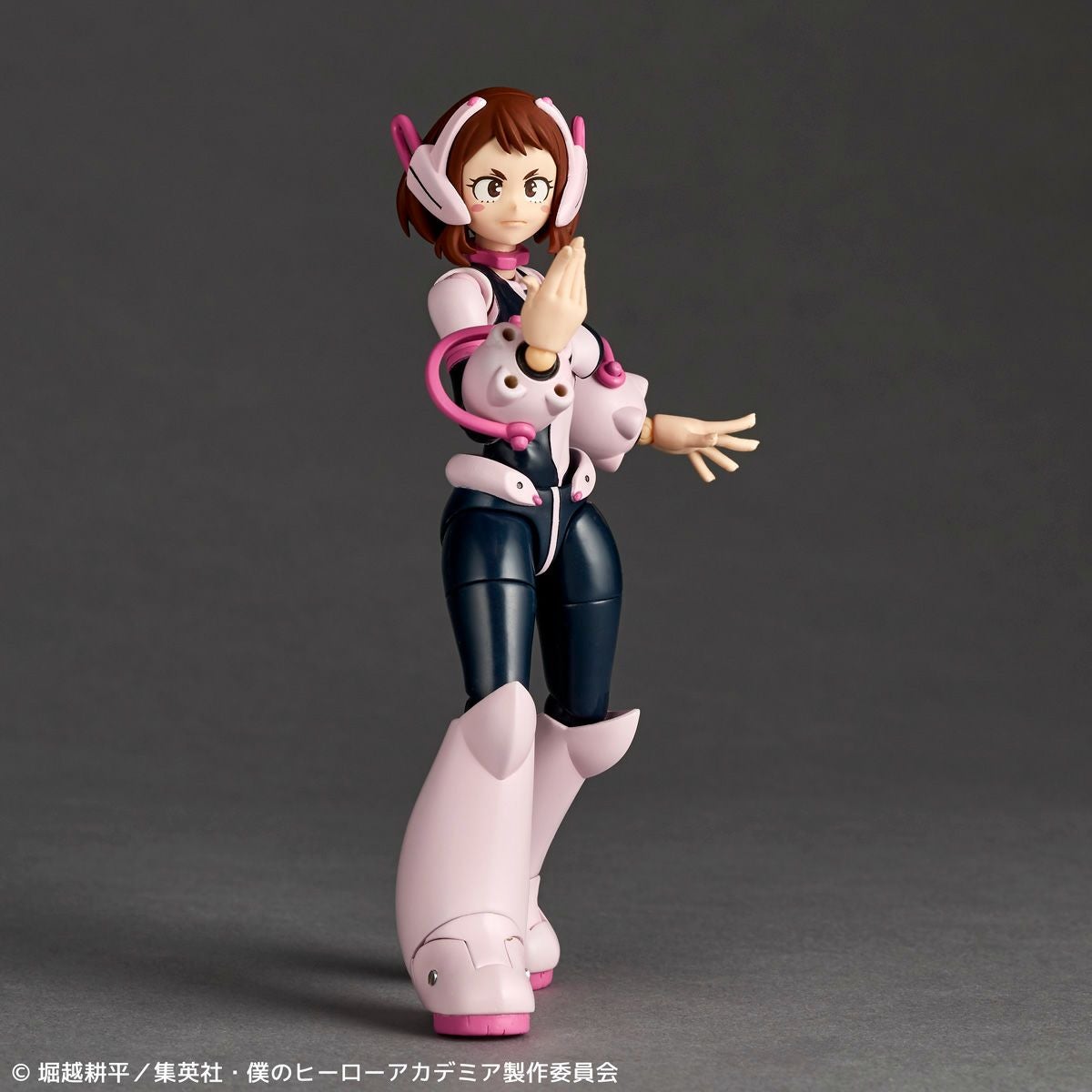Revoltech 麗日御茶子