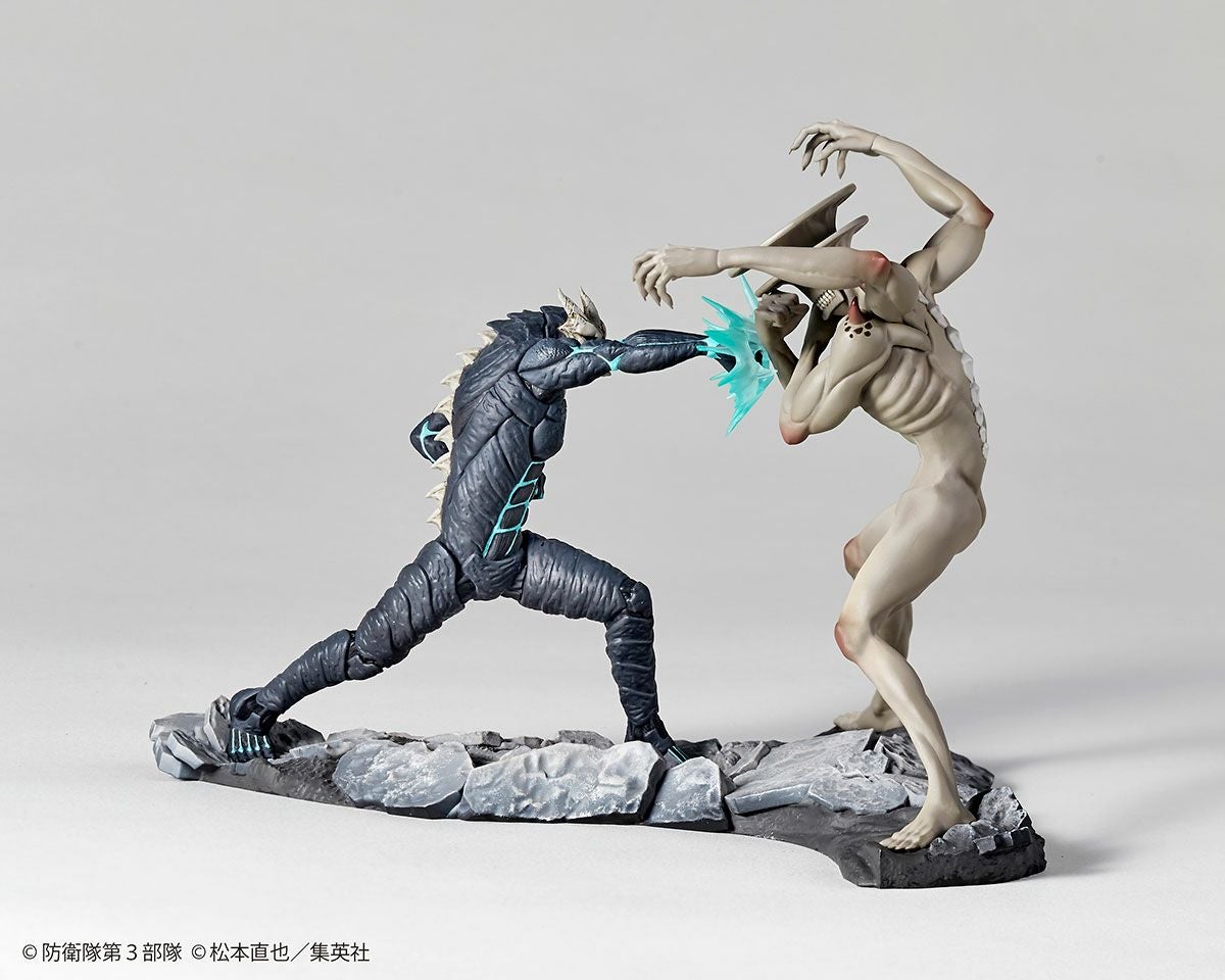 動畫《怪獸8號》怪獸8號 vs 怪獸9號 1/18比例模型