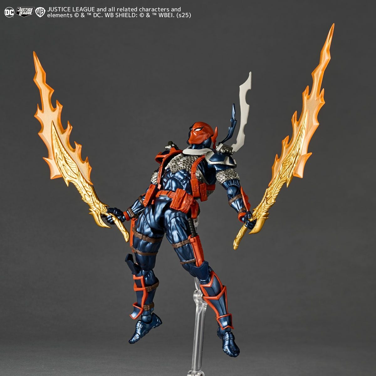 Revoltech Amazing Yamaguchi Deathstroke Ver. 1.5