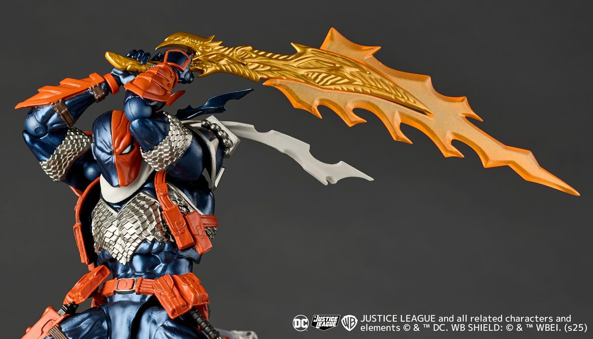 Revoltech Amazing Yamaguchi Deathstroke Ver. 1.5