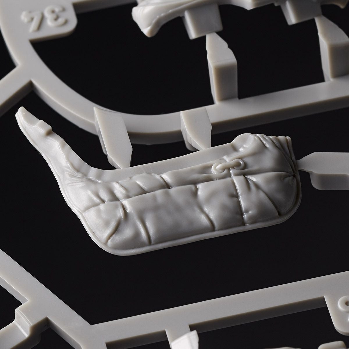 ARTPLA SCULPTURE WORKS 英格倫反應裝甲 3 號機
