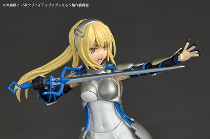 Revoltech 艾絲·華倫斯坦