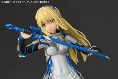 Revoltech 艾絲·華倫斯坦