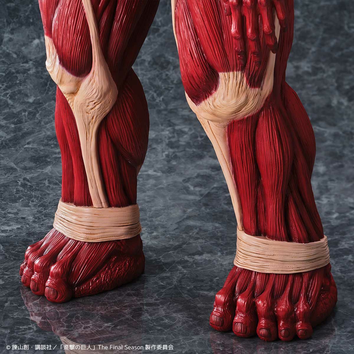 Mega Sofubi Colossal Titan