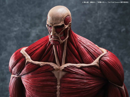 Mega Sofubi Colossal Titan