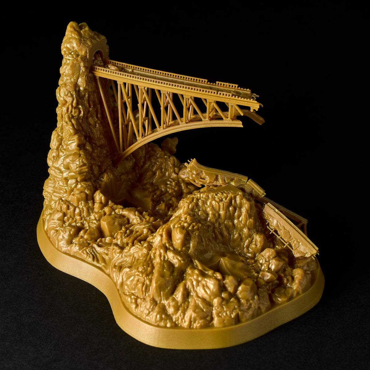 ARTPLA SCULPTURE WORKS 王者基多拉 Re:Imagination